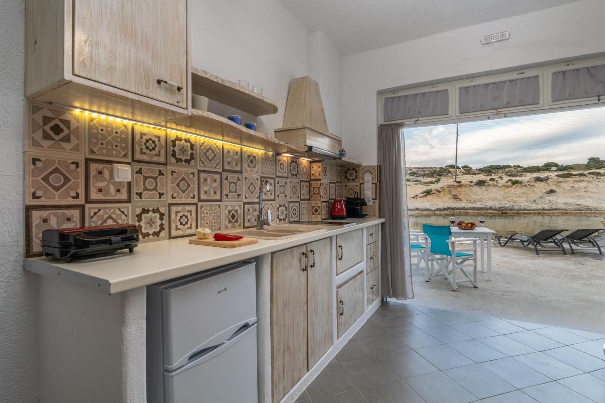 Fani Dream 2 & 3 Agia Irini (Milos)